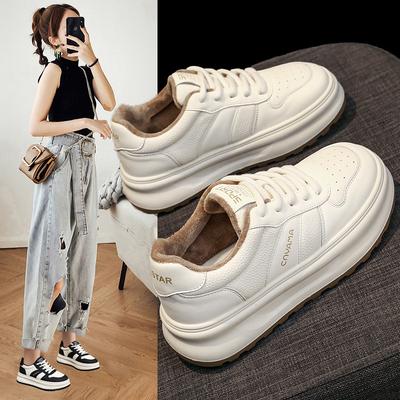 Популярные интернет-знаменитости бархатные туфли на толстой подошве маленькие белые женские новые зимние студенческие универсальные спортивные и повседневные кеды две хлопковые