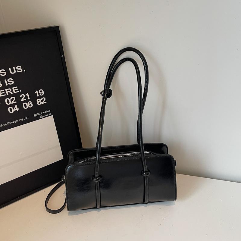 Ретро сумка женская большой вместимости 2025 новая осень и зима универсальная на плечо подмышку сумка повседневная текстура деловая сумка-подушка