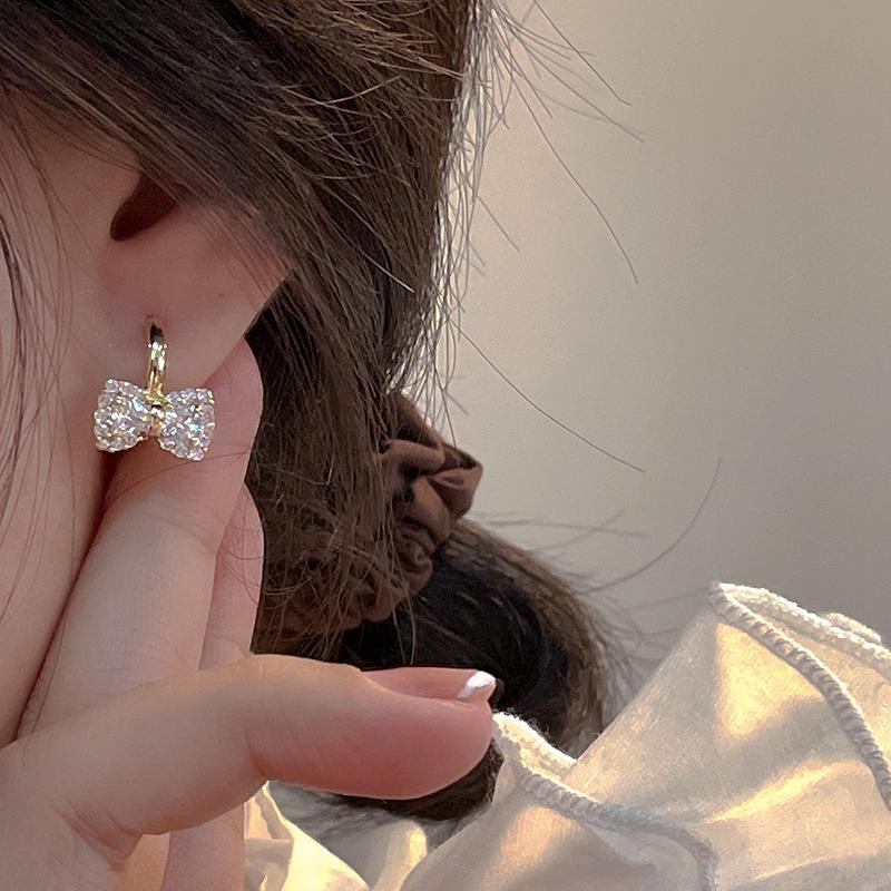 Light Luxury Bow Zircon Earrings Female Temperament Niche Unique Design Sense Senior Sense of Cute Super Fairies Earrings Dainty Earrings Daily Wear