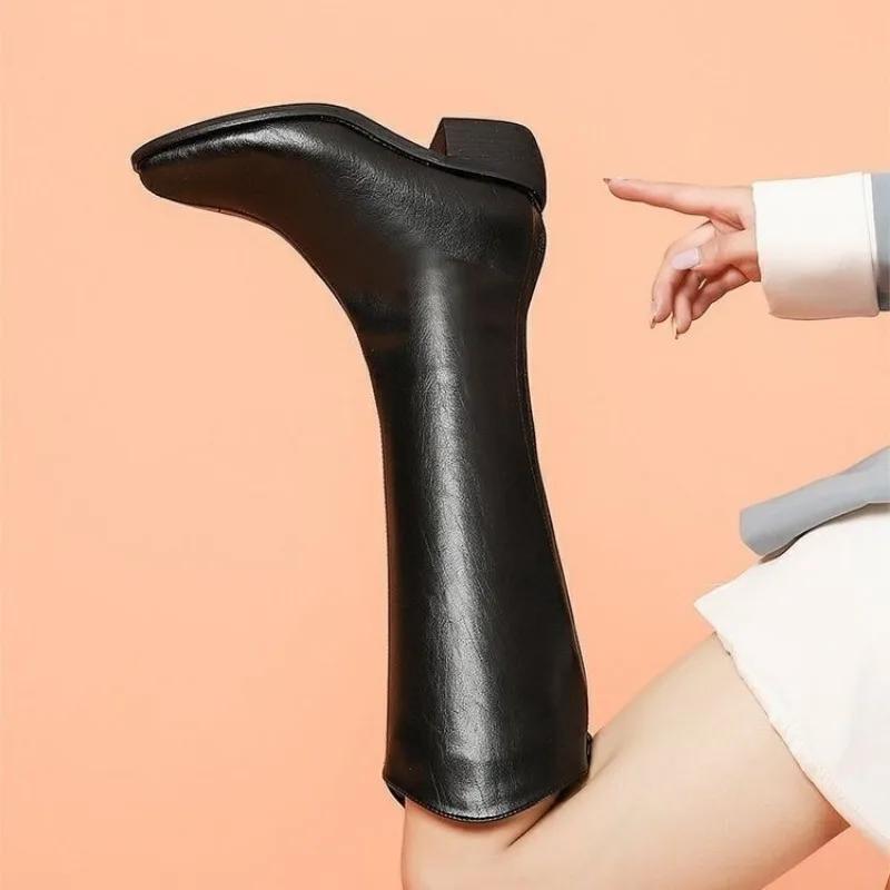 Женская обувь 2024 года, горячая распродажа, женские сапоги с застежкой-молнией сзади, модные современные сапоги с острым носком, женские новые сапоги больших размеров, однотонные сапоги до колена