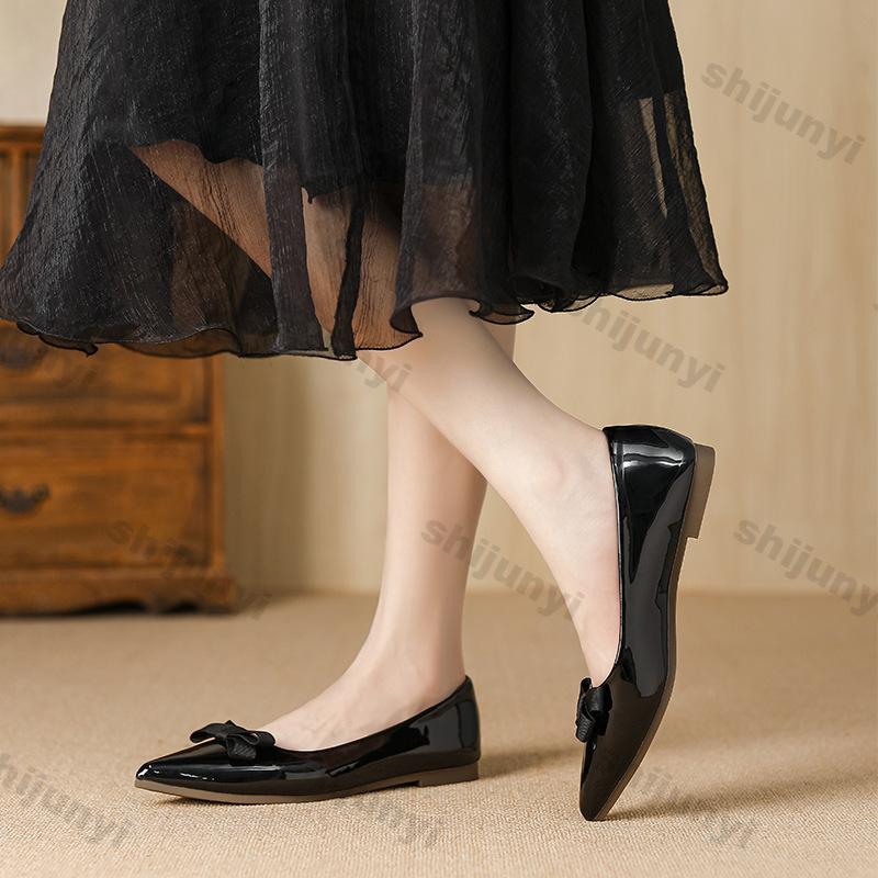 Женская повседневная обувь 2025 Лето Новые туфли из кожи на мягкой подошве для улицы с бантом Легкие Удобные Роскошные Лоферы