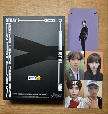 [Б/У] Straykids Go Live Лимитированное издание Альбом с торговыми карточками Рено
