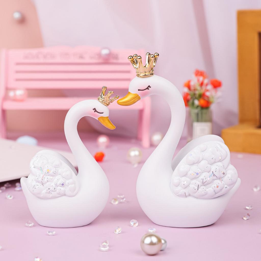 2Pcs Mini Couple Swan Figurines Collectible Tabletop Ornament Animal Sculpture for Shelf Living Room Centerpiece Office Desk