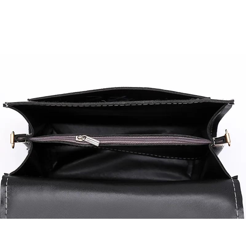 Autumn and Winter Korean Version of The Female Package Single Shoulder Crossbody Handbag Fashion Trend Small Square Bag Female Students Simple