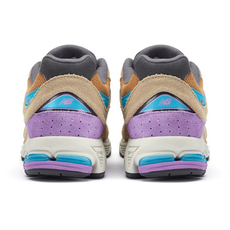 New Balance Кроссовки унисекс 2002R Incense Светло-коричневые M2002RWA