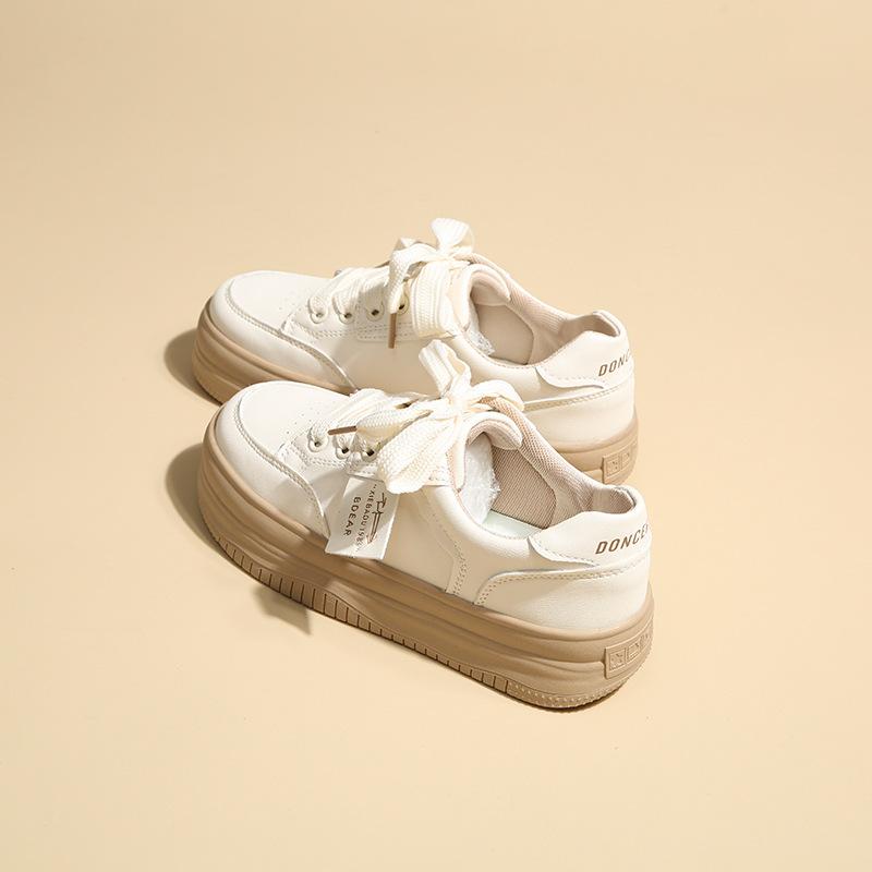 Женские кроссовки на толстой подошве, новые весенне-осенние универсальные дышащие белые туфли, нишевая спортивная повседневная обувь, увеличивающая рост