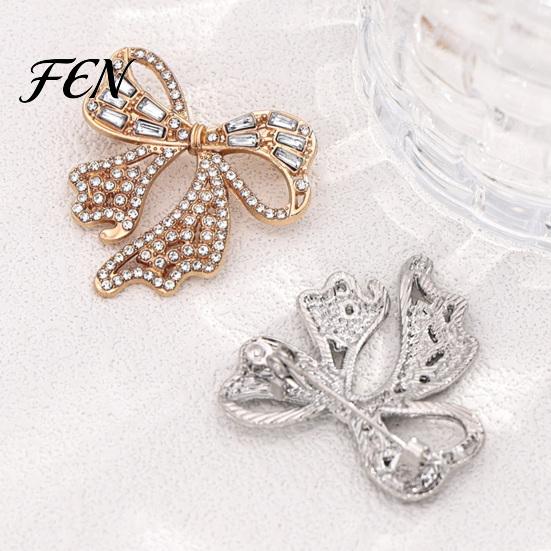Vintage Bow Badge Sparkling Rhinestone Brooch, Mini Bowknot Shaped Lapel Clothing Jewelry Accessory Pin, for Women Girls Fashion