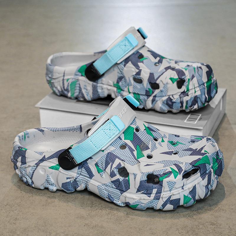 New Men's Clogs Slippers Sandal Male Garden Shoes Flat Camouflage Sandals Male Sneakers Outdoor Flip Flops Home Clogs