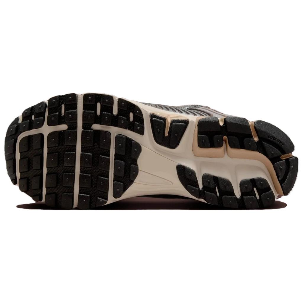 Nike Женские кроссовки Zoom Vomero 5 Baroque Brown повседневные FN6742-201