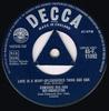 7-дюймовая пластинка EDMUNDO ROS  HIS ORCHESTRA  Love Is A ManySplendoured Thing   45F11092 Decca 1958 UK Латинская б/у