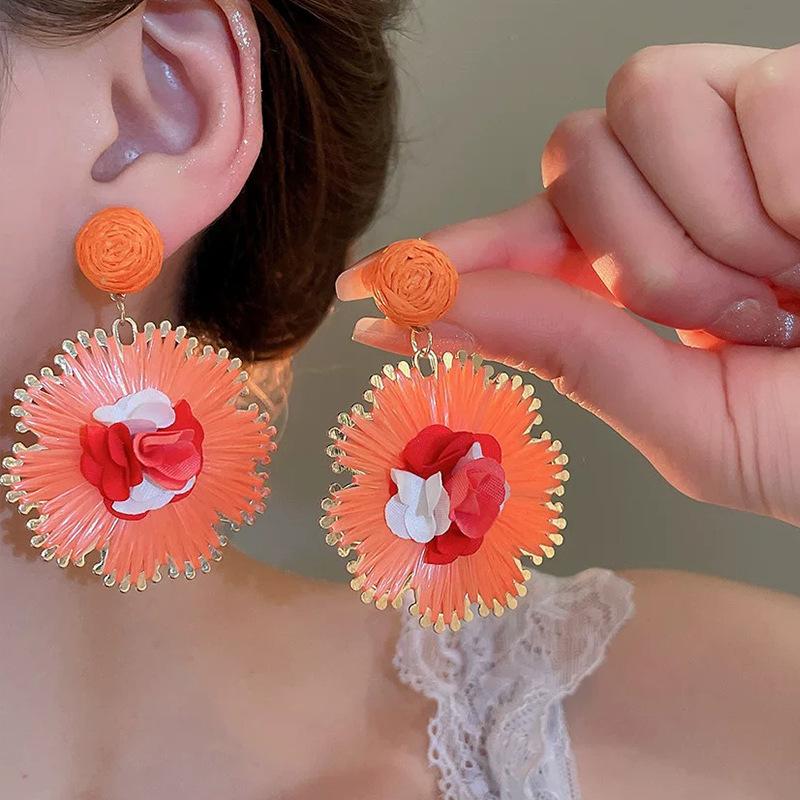 Fashion Niche Exaggerated Round Flower Earrings European American Exquisite Personalized Women Jewelry