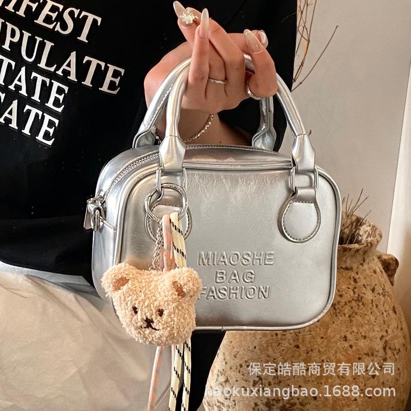 Премиальная ретро сумка-тоут женская весна и лето 2025 популярная сумка через плечо повседневная универсальная сумка-мессенджер маленькая квадратная сумка