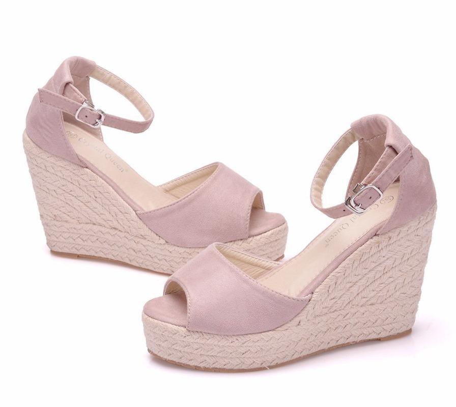 2024 Туфли на танкетке для женщин в стиле ретро с открытым носком на платформе и щиколоткой, белые пляжные сандалии, большой размер 44, высокие каблуки с пряжкой и ремешком в римском стиле