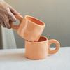 Керамическая кружка простого стиля оранжевого цвета, бытовая, с круглой ручкой, кофейная чашка, практичная чашка для молока и овсянки, чашка для питья