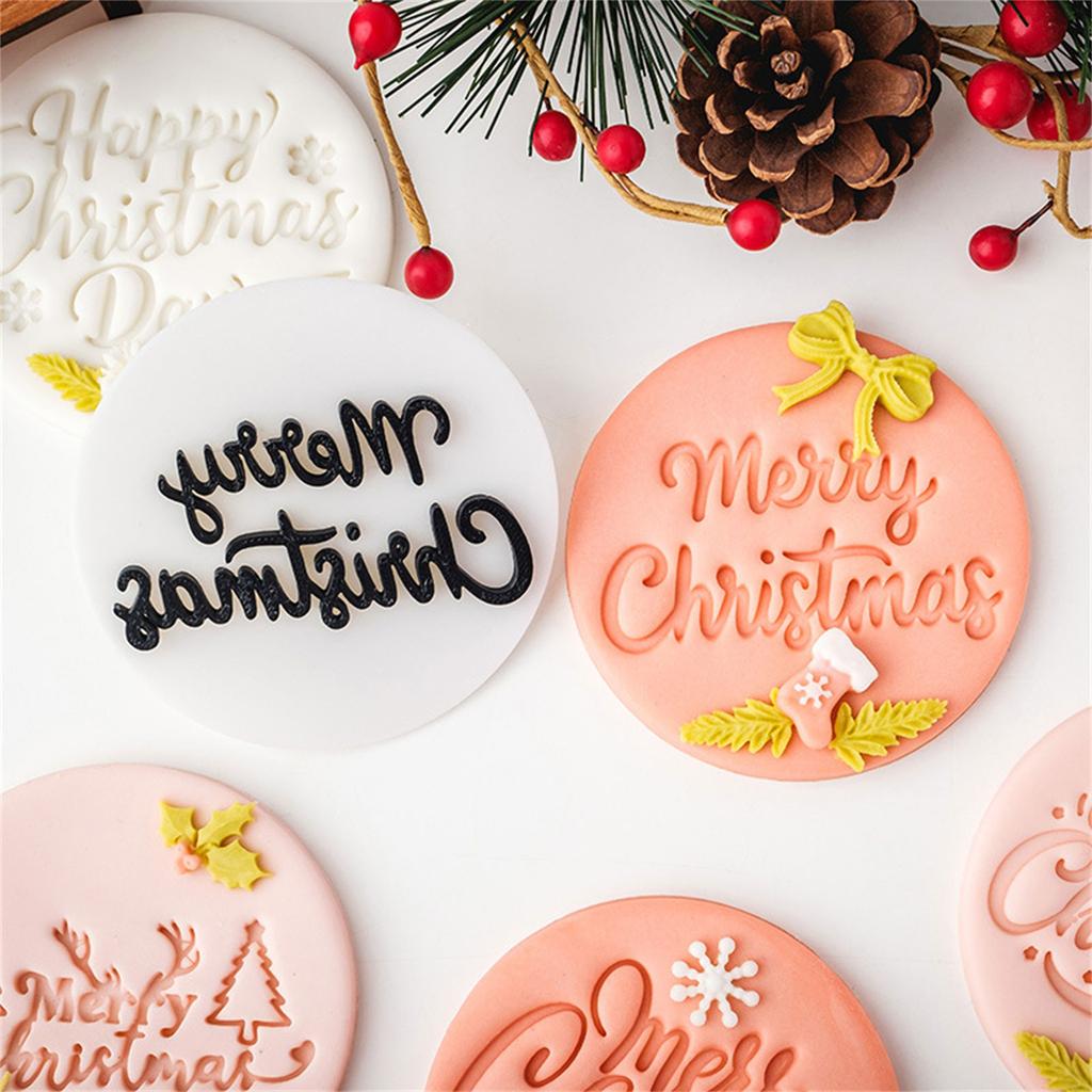 Рождественские формочки для печенья с помадкой и английскими поздравлениями. Пищевые формы для выпечки, подходящие для праздничных угощений.