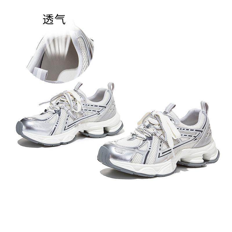 Suction film sole dad shoes 2026 spring shoes women's shoes platform shoes comfortable cool running shoes