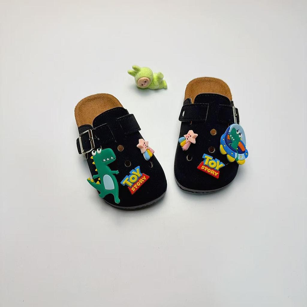 Новые детские мультяшные закрытые шлепанцы Birkenstock - Нескользящие, износостойкие, с толстой подошвой, подходят для улицы.