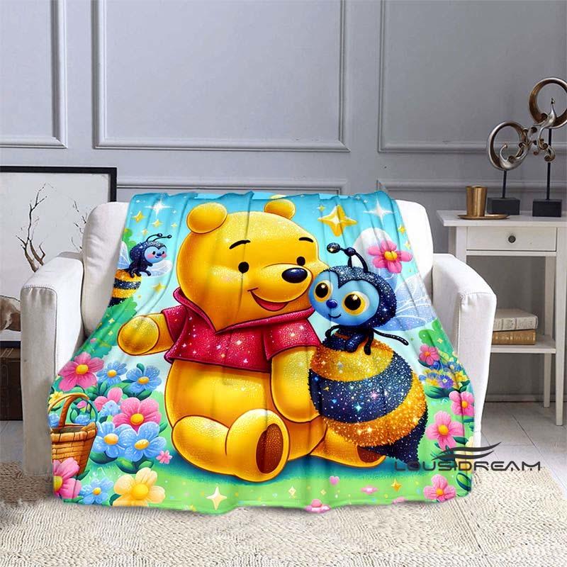 This fun cartoon Pooh Bear blanket is lightweight and breathable, suitable for dormitories, naps, living rooms, offices, and all