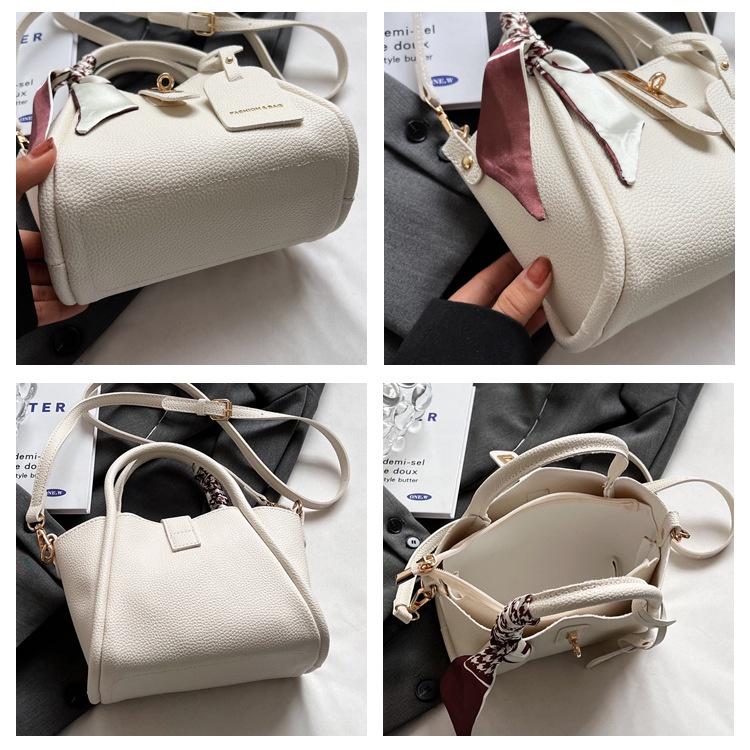 IELGY Women's Vegetable Basket, Messenger Bag, Portable Bucket Bag