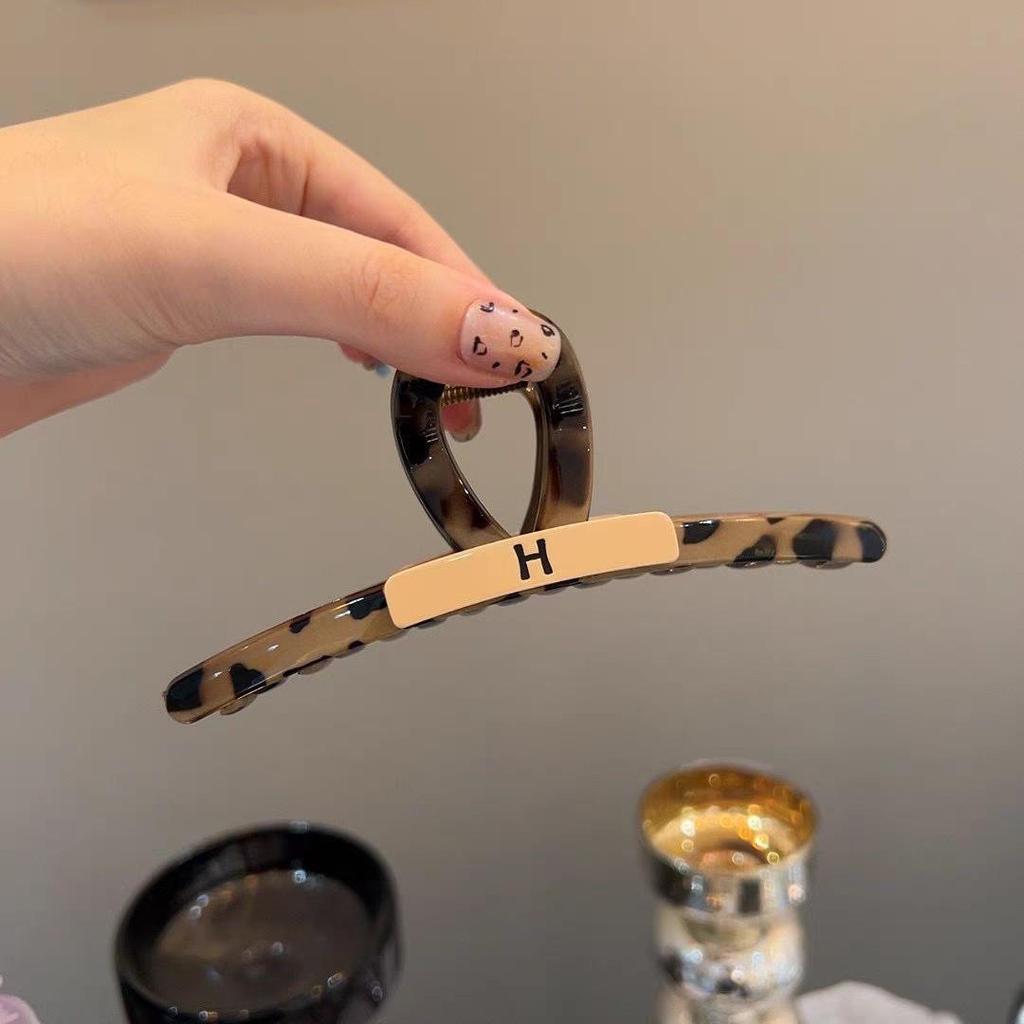 Шоколадно-коричневый высококлассный зажим-краб для волос, зажим-акула для женщин - новый аксессуар для волос 2025