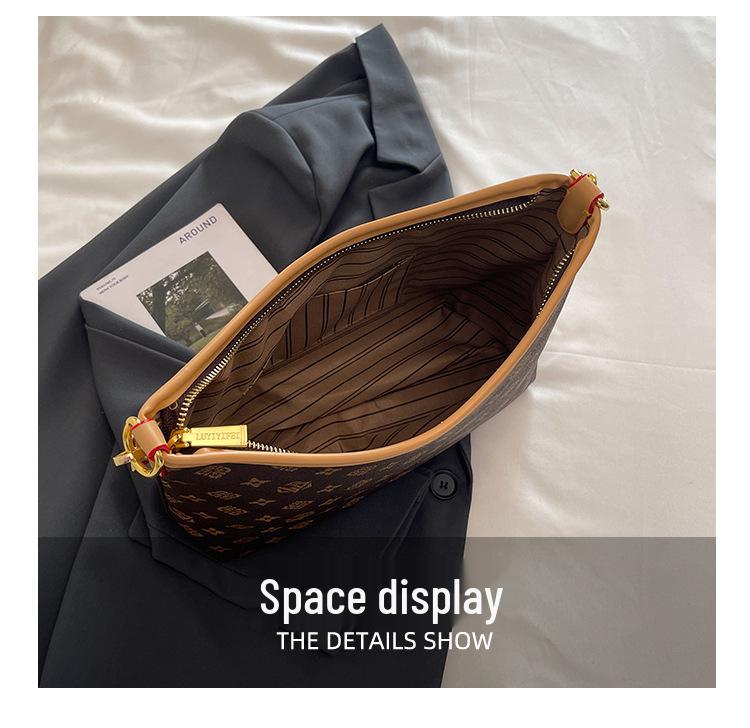 Осень 2025 Высококлассная европейская и американская модная сумка-тоут: Большая вместительность, Повседневная сумка под мышку для поездок на работу, На одно плечо и через плечо.