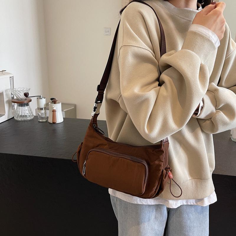 Retro Casual Fashion Sense Bag Women's 2025 New Fashion Shoulder Messenger Bag Niche Design Casual Simple Bag