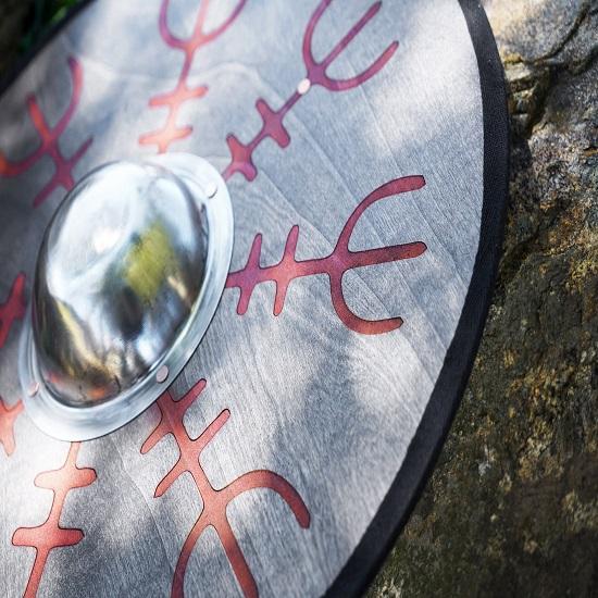 Игрушечный щит диаметром 48,26 см с лазерной гравировкой и стальным умбо