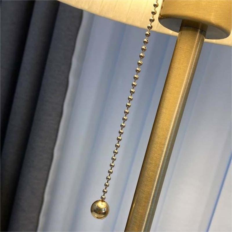 Vintage Exquisite Metal Table Lamp E27 Lamp Base Ins Simple Pleated Standing Lamp Bedroom Sofa Study Table Lamp Gold/Silver