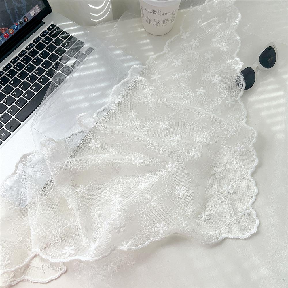 Хлопковый льняной кружевной треугольный шарф для женщин на весну, осень и лето, маленький цветочный маленький шарф, украшение на голову, тонкий стильный шелковый шарф