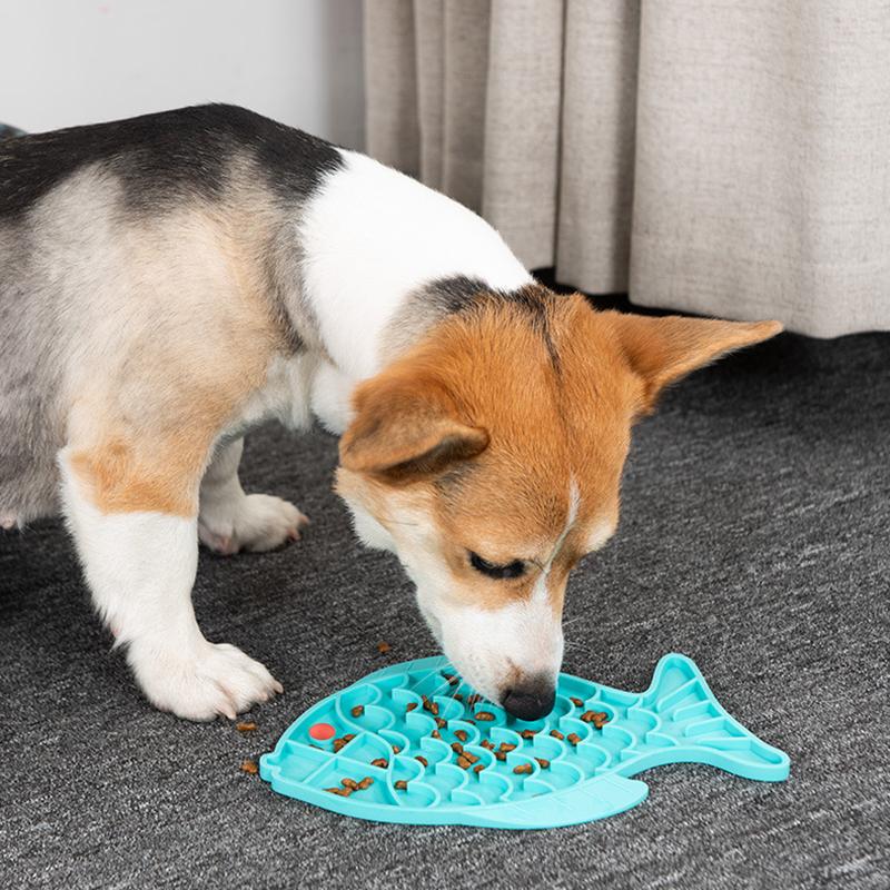 Dropshipping Small Medium Dog & Cat Treat Dispenser Fish Shape Silicone Slow Food Bowl Puppy Lick Mat Pet Supplies
