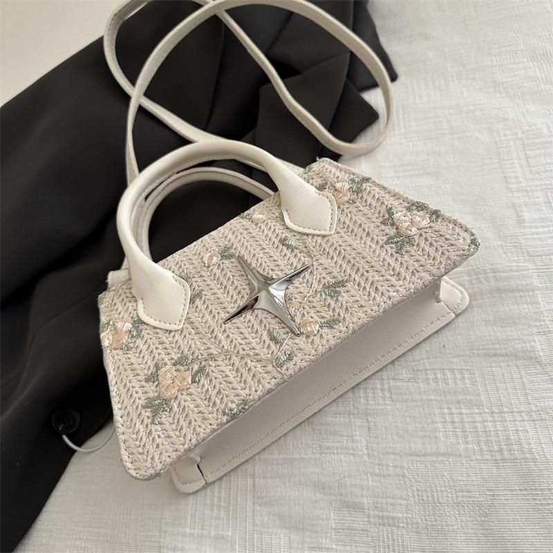 Fashion Womens Woven Pu Small Shoulder Bag With Zipper Closure For Daily Use