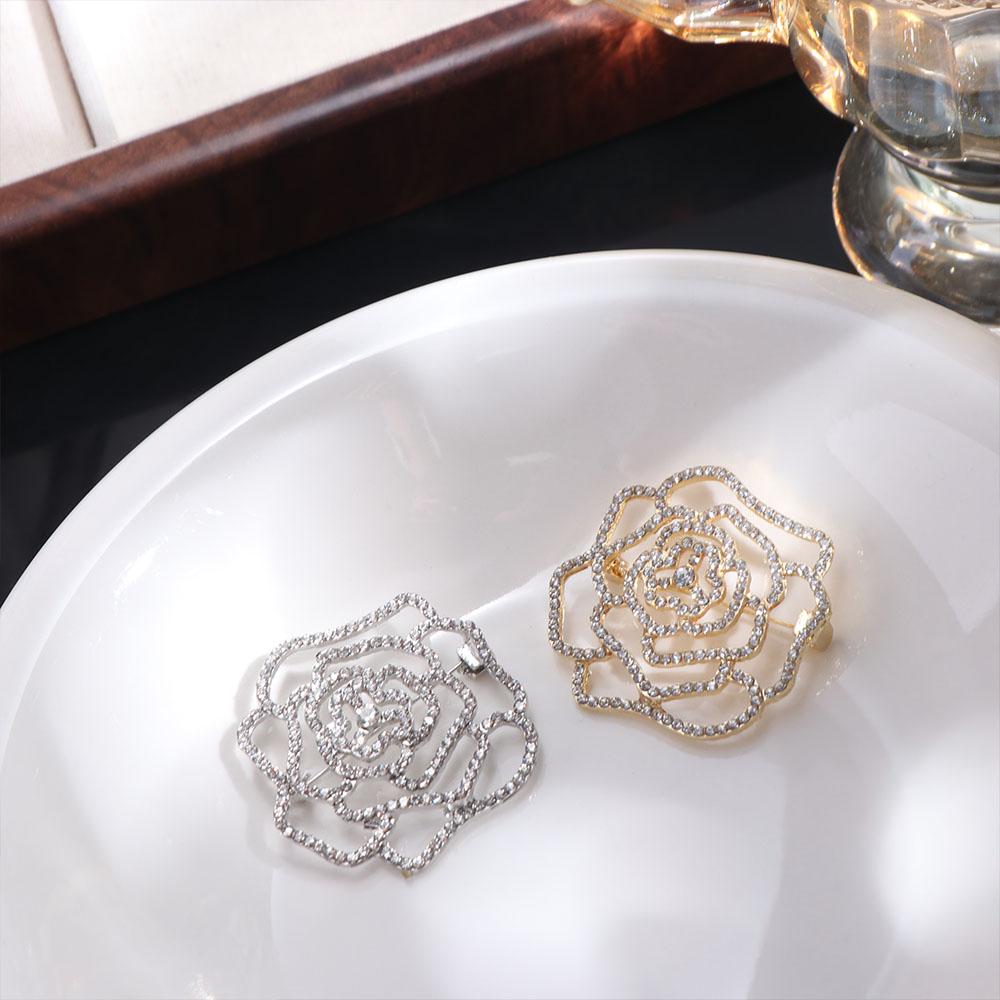 Full Rhinestone Suit Collar Pin Badge Rhinestone Brooch Fashion Hollow Camellia Brooch Women