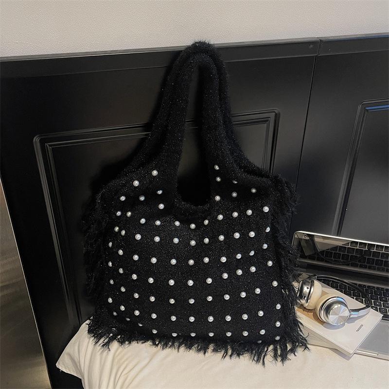 2025 Autumn New Large-capacity Bag Women's Shoulder Niche Decompression Vacation Foreign Style Beach Handmade Wool Tote Bag