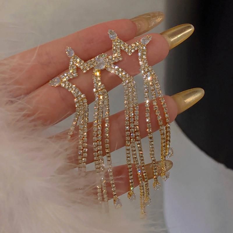 Серьги-подвески в форме сердца из серебра 925 пробы — модные, универсальные и в корейском стиле с акцентами из стразов