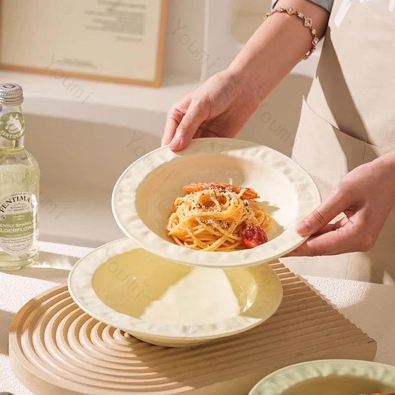 Высококачественные круглые керамические тарелки Роскошные ресторанные салатные десертные тарелки Вкусные блюда Паста Обеденная тарелка Изысканная столовая посуда