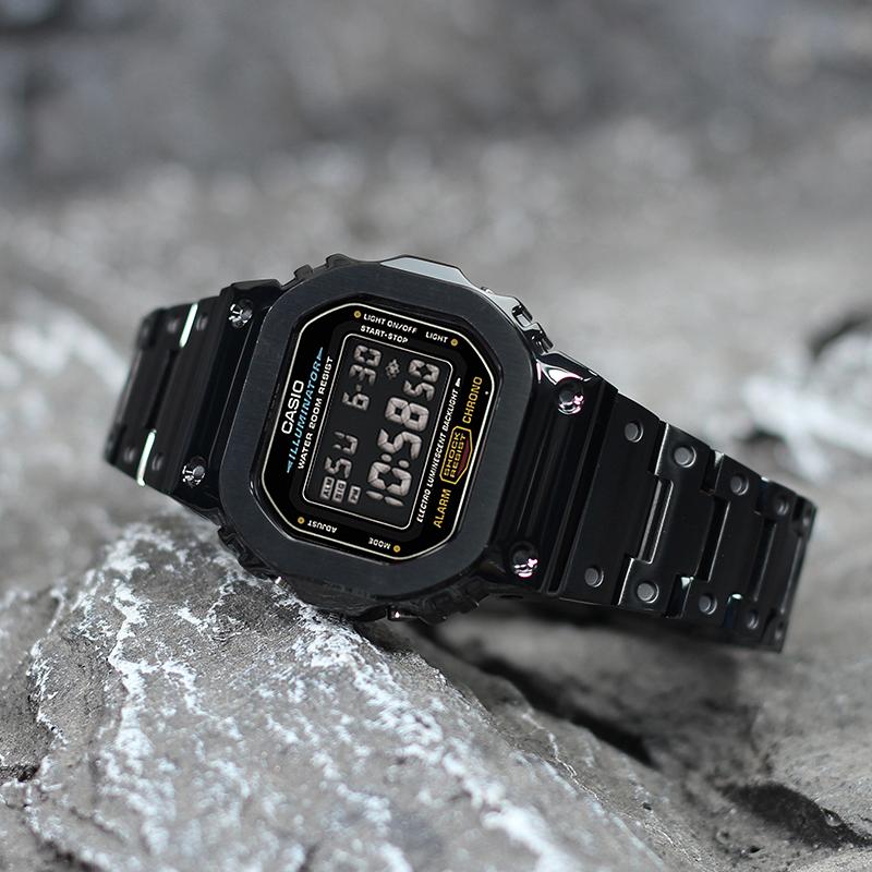 Casio Унисекс Черные часы серии G-SQUAD DW-5600UE-1(Watch4--)