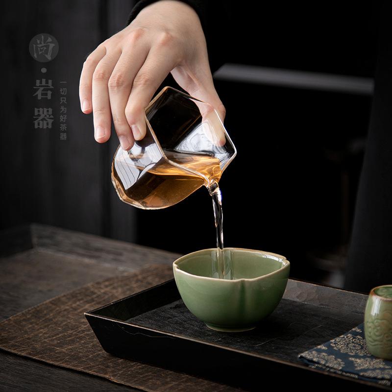 Retro celadon teacup master cup kung fu tea set single cup personal tea cup Yueyao Qingpin tea cup Pu'er tea cup