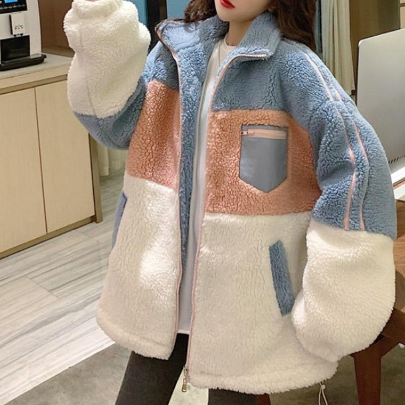 Color-blocked Lamb Wool Coat for Women In Winter Korean Style Loose and Versatile Plus Velvet Thickened Top for Small People.