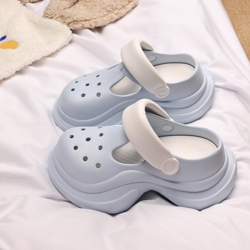 Туфли с дырочками на толстой подошве для женщин, для маленьких людей, чтобы увеличить высоту приморской пляжной обуви, одна педаль, крутые тапочки с головкой-мешком для женщин летом