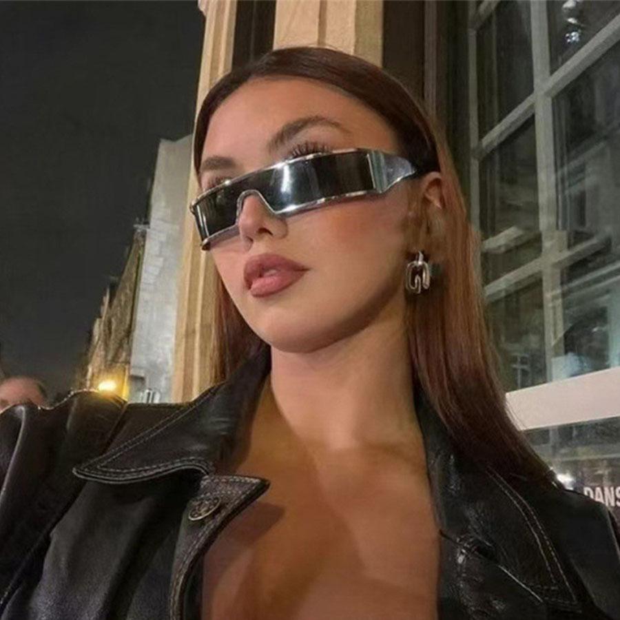 One-piece European and American ins fashion design integrated future tech narrow frame outdoor sunglasses.