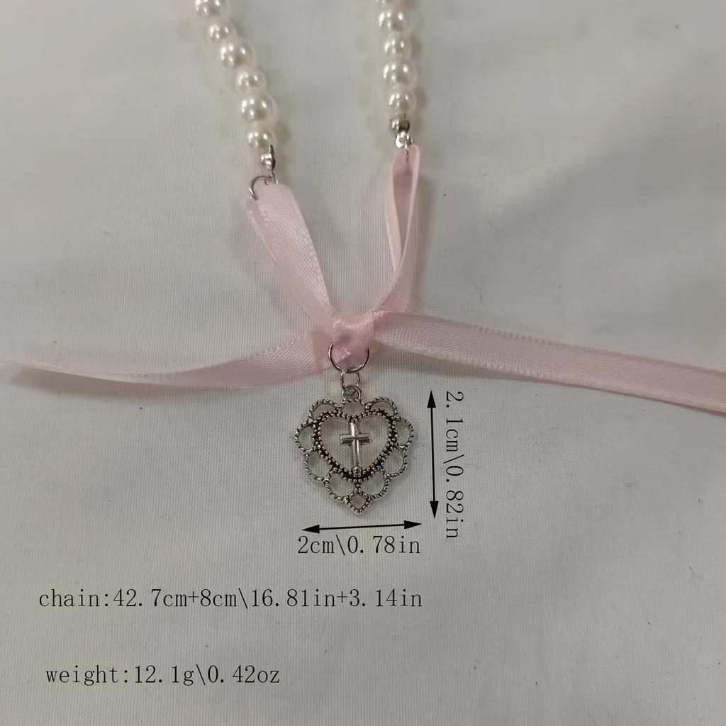 Элегантное ожерелье из искусственного жемчуга с бантом-бабочкой и подвеской в ​​виде креста в форме сердца Романтическое сладкое колье Модный роскошный стиль Ювелирные изделия на ключице