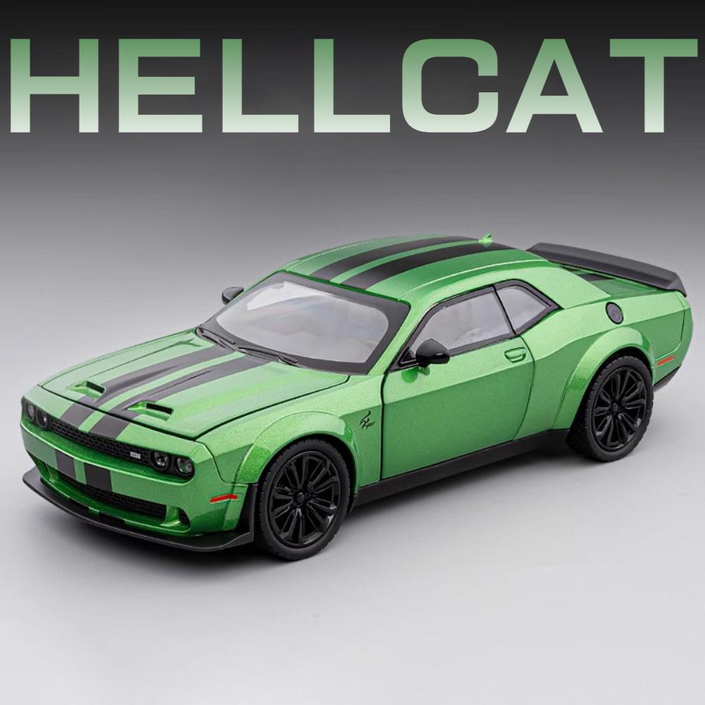 1:22 Challenger SRT Hellcat Demon Eyes Модель автомобиля Игрушка Сплав Литье под давлением Оттяни назад Суперкар Свет Звук Модели транспортных средств Подарки для детей