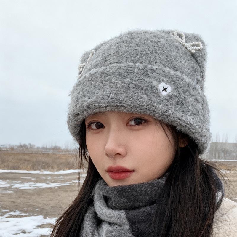 Autumn and winter cute cat ears warm and cold ear protection hat showing face small pullover hat