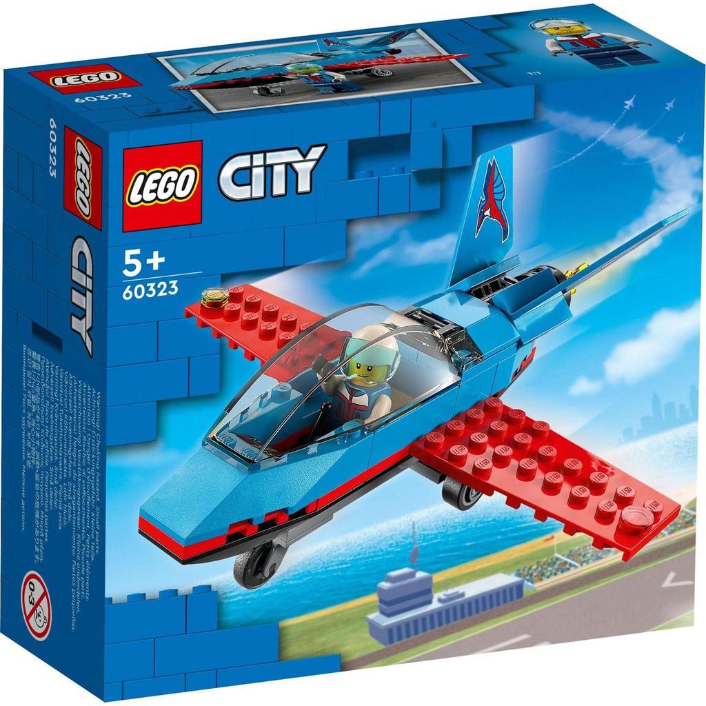 LEGO City Трюковой самолет 60323, подарок из игрушечных блоков для мальчиков и девочек от 5 лет и старше.