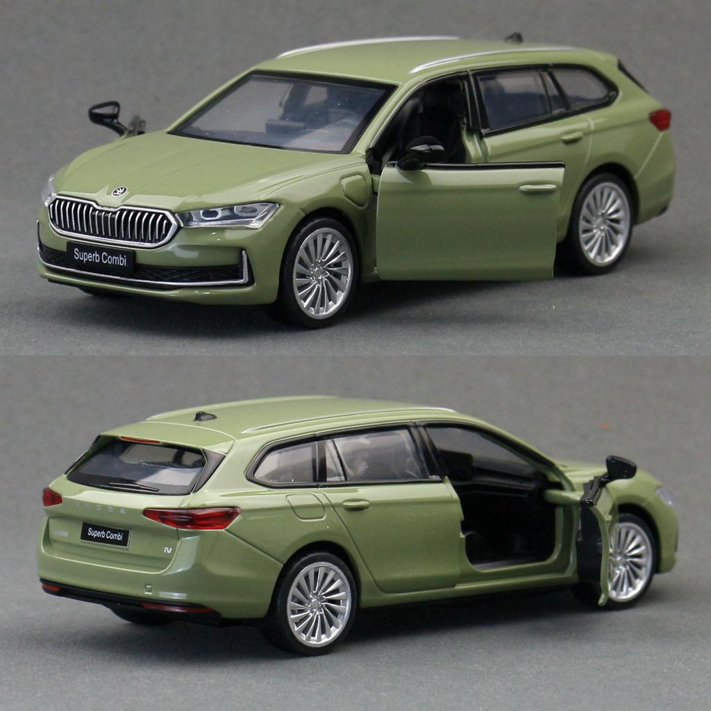 Модель автомобиля Skoda Superb Литая из металла Игрушка с открывающимися дверями и звуком Для коллекционеров
