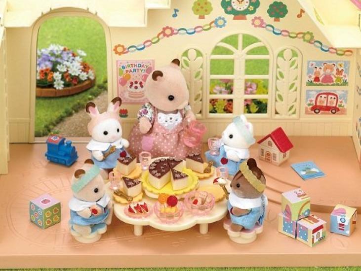 Sylvanian Families School Kindergarten Smile Party Set / S-54