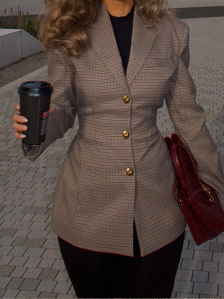 2024 года Евро-американский клетчатый приталенный пальто-тренч с длинными рукавами и отложным воротником для осенне-зимней моды