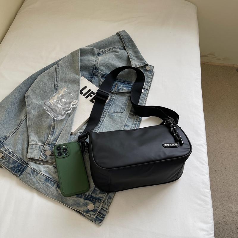 Сумка через плечо женская сумка через плечо однотонная большая вместительная сумка-мессенджер