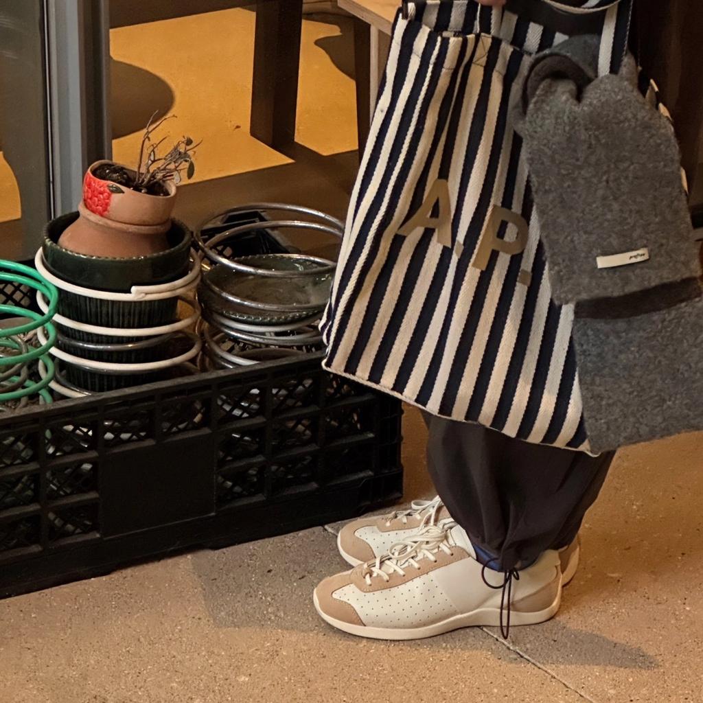 Fashion Men's Sneakers Casual Sports Shoes for Women Lightweight Leather Breathable Shoes Women Flat White Tenis Shoes Zapatillas