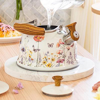 Свистящий чайник из нержавеющей стали с цветочным узором и эргономичной ручкой-захватом, чайник для кофе и чая